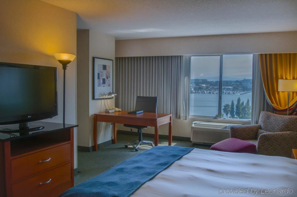 Doubletree By Hilton San Francisco Airport North Bayfront Hotel Brisbane Exterior photo