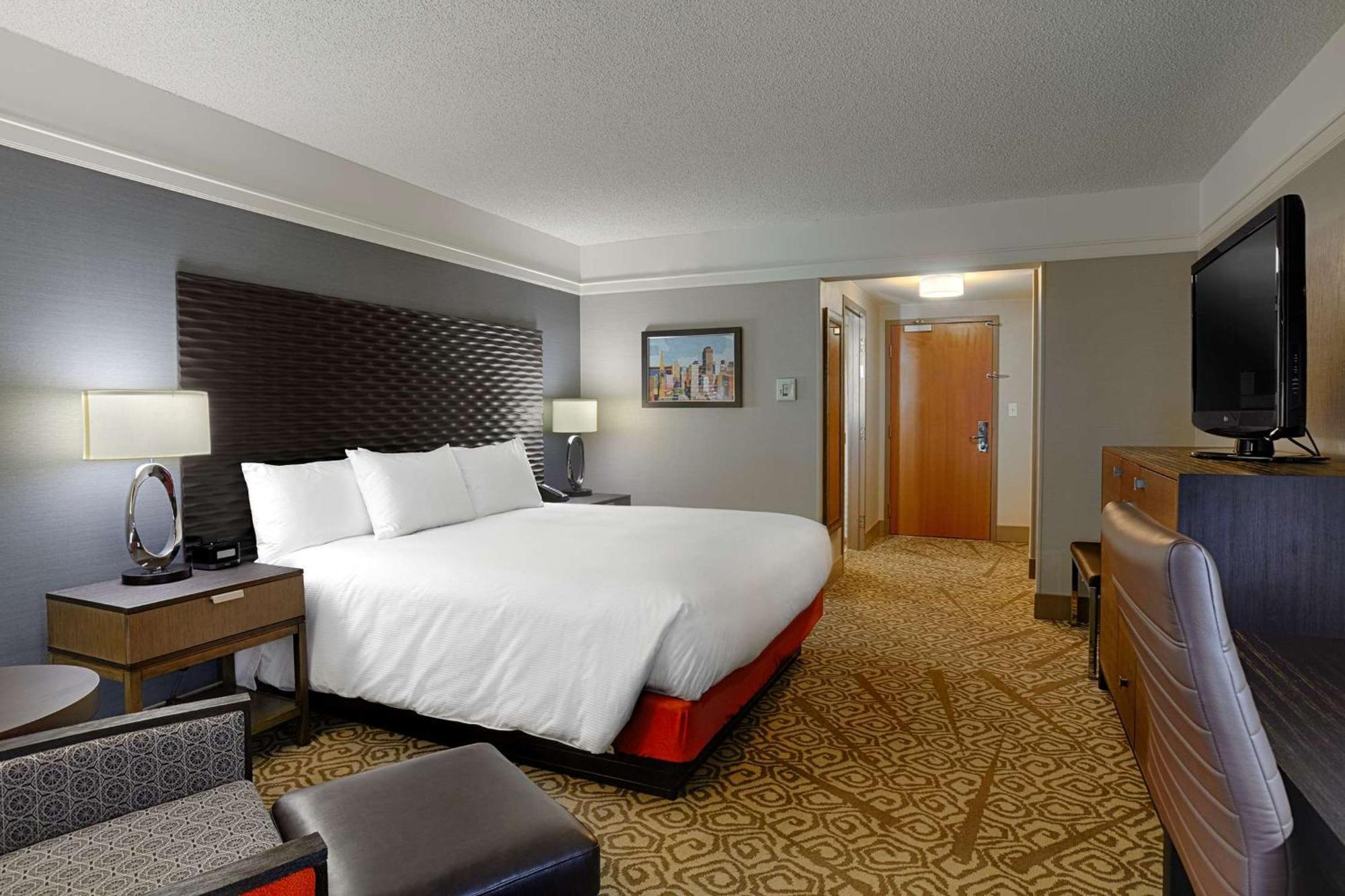 Doubletree By Hilton San Francisco Airport North Bayfront Hotel Brisbane Exterior photo